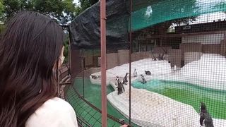 大学女孩在做爱时被继母抓住