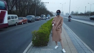 少女继妹Erin Everheart口交,然后被她困住的继兄插入。