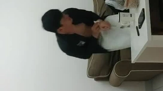 丰满的少妇掰开逼逼等着大鸡吧插进去