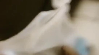 午夜激情骚逼让大哥玩奶草嘴，直接在嘴里尿尿给狼友看，掰开骚穴看特写道具抽插，无套爆草蹂躏，直接内射