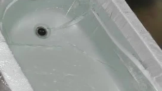【美臀】身材性感的包臀裙小嫂子出租屋偷情 男的一直用手抠nen穴 女说：求你了 要鸡巴要喷了