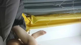 少女女友享受硬而快速的性爱,可以看到夕阳